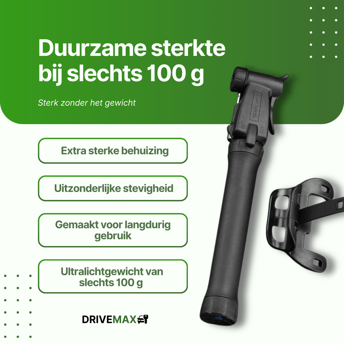 Schwarze DriveMax-Fahrradpumpe schräg dargestellt neben einer schwarzen Montagehalterung auf weißem Hintergrund.